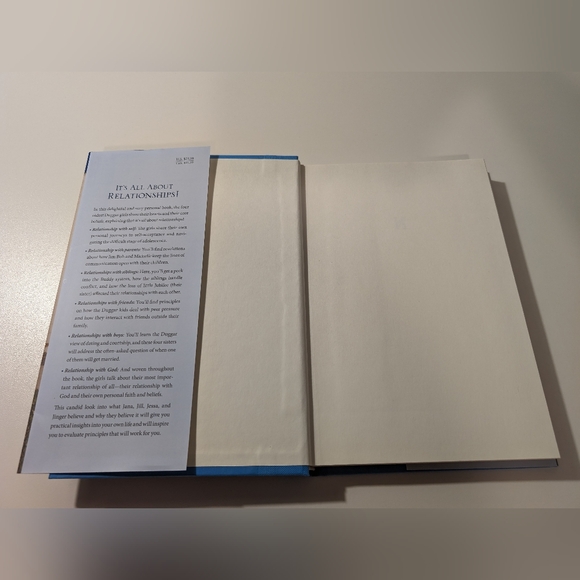 Growing Up Duggar - It's All About Relationships - Hardcover Book - Preowned - Picture 4 of 9